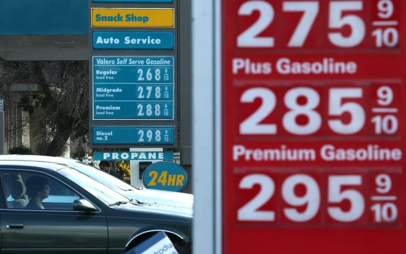 Iran parliament downsizes oil revenues for new budget