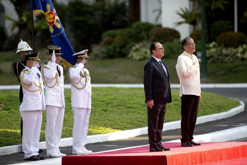 France’s Hollande seeks climate ‘alliance’ with Philippines