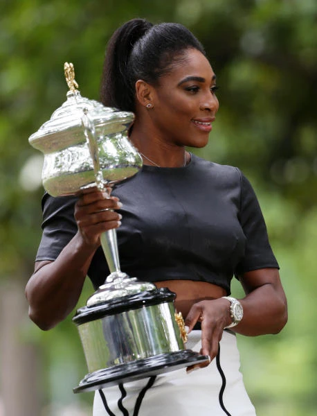 Djokovic, Serena live up to top billing