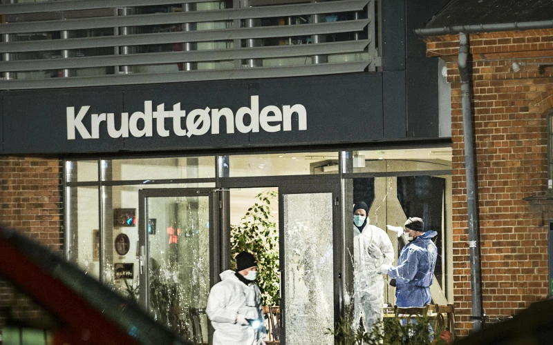 One dead in shoot-out at anti-Islam event