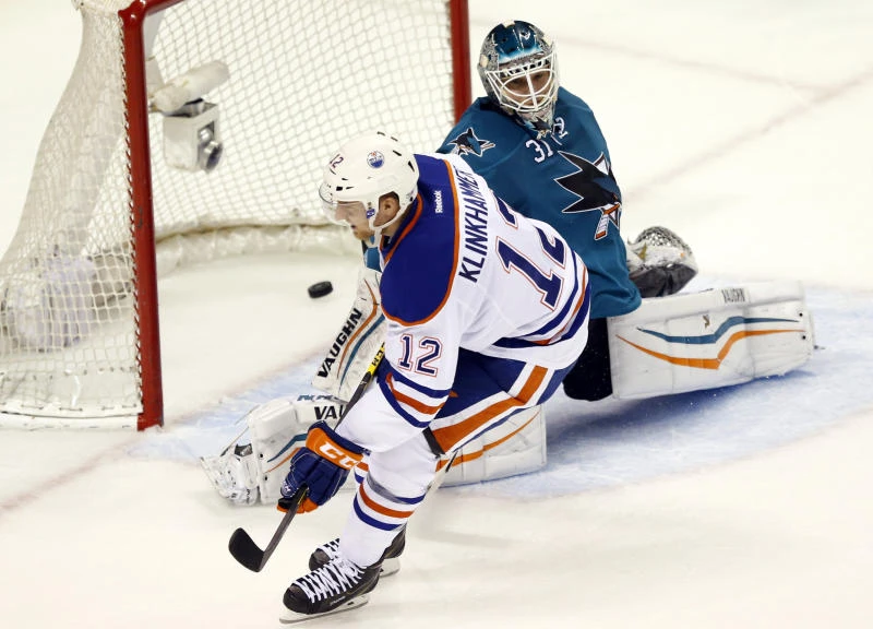 Oilers end losing streak with victory over Sharks