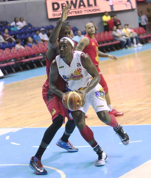 Ginebra tops Purefoods 96-87