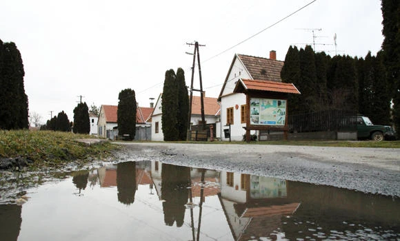 Hungarian village for rent, comes with deputy mayor’s post