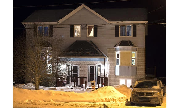 Police foil plot to 'kill as many people' at Canada mall