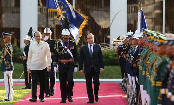 France’s Hollande seeks climate change ‘alliance’ with Philippines