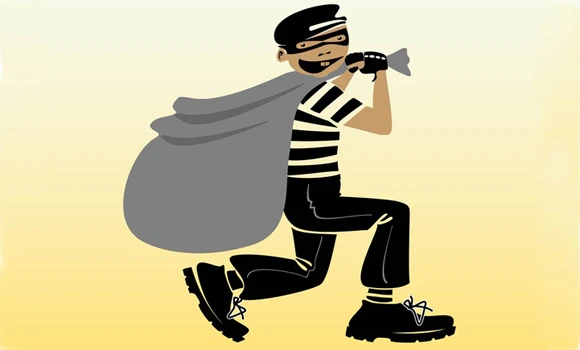 Turk flees with SR260 million