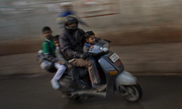 Filthy India air cutting 660 million lives short by 3 years