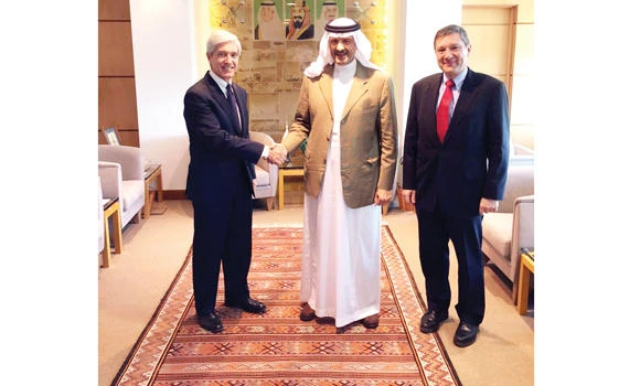 Prince Sultan meets Exxon Mobil chief