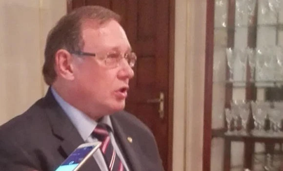 Moscow seeks stronger ties