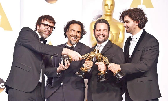 ‘Birdman’ soars to Oscars glory