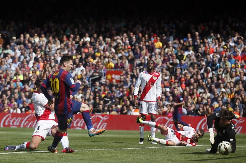 Messi hat trick, Suarez double moves Barca top of La Liga