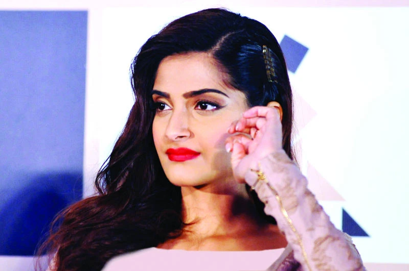 Bollywood's Sonam tests positive for swine flu