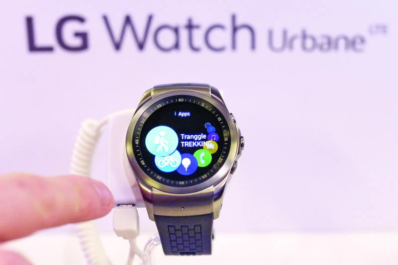 Watches, robots suitcases: Mobile gadget highlights