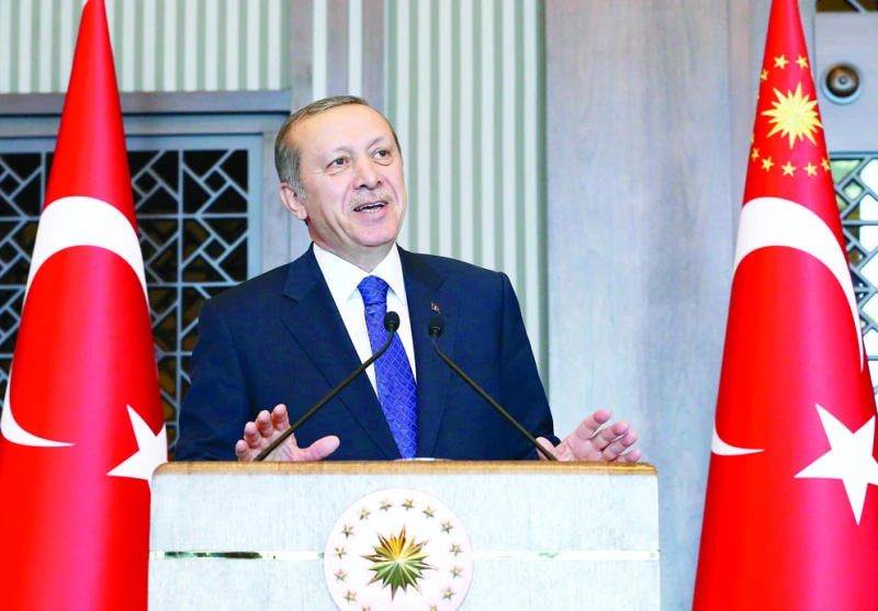 Erdogan blames speculators, US dollar for lira fall