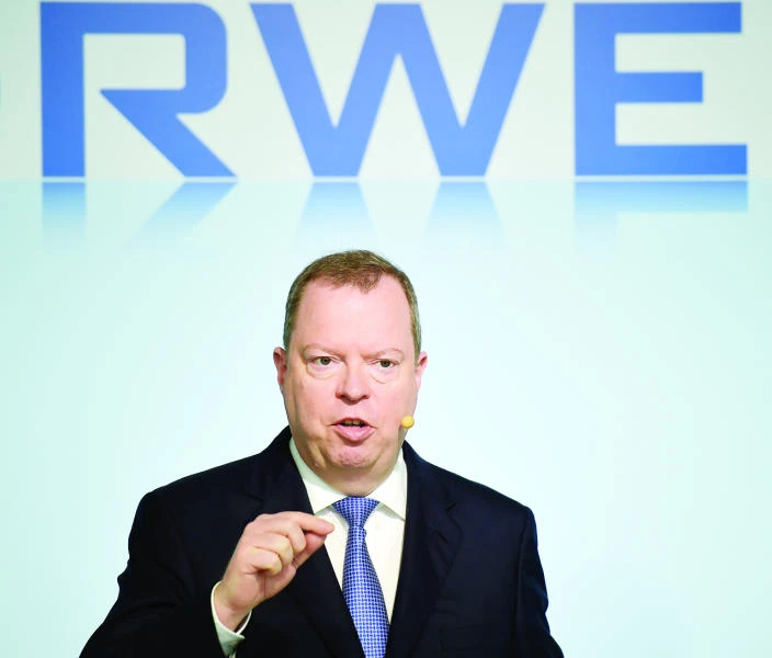 RWE sees fall in profits and investments