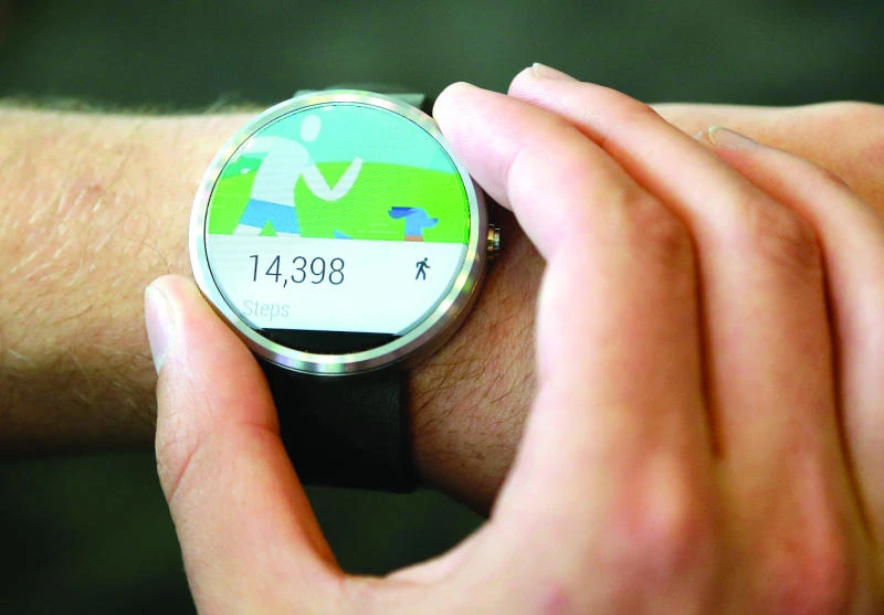 Swiss firms gear up with smartwatches of their own