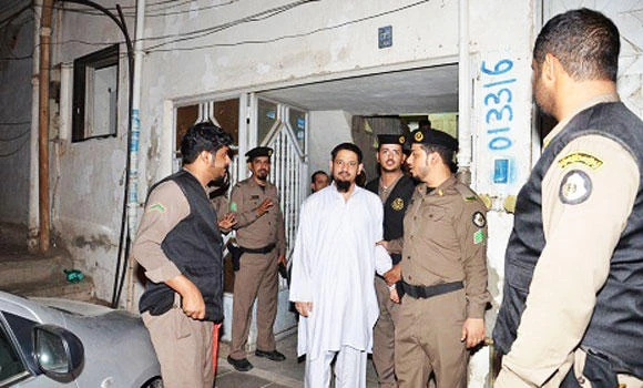 Thousands of illegal expats arrested