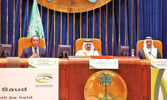 King urges all-out fight against corruption