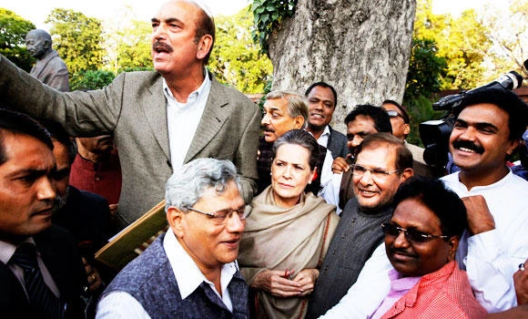 Opposition unites to oppose PM Modi land reform push