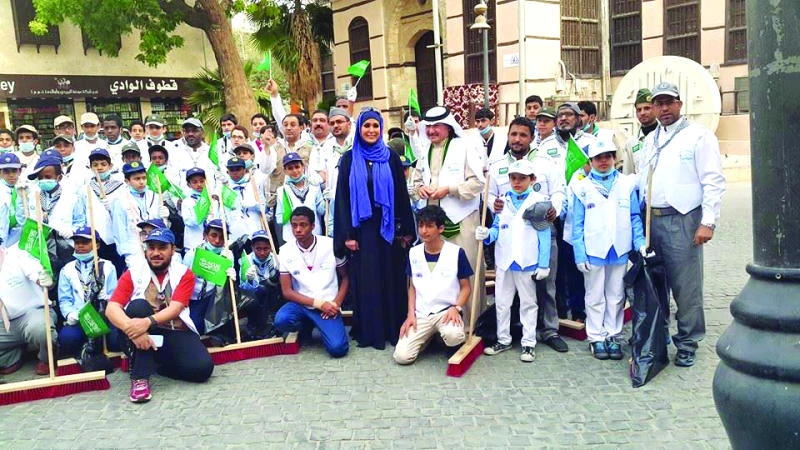 Volunteers help clean Al-Balad district