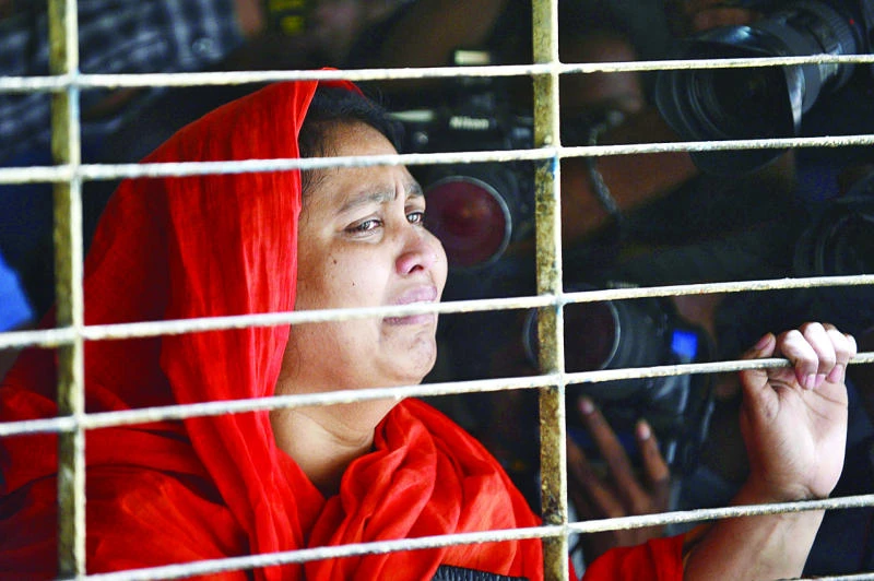Blogger hacked to death in Dhaka for provoking Muslims
