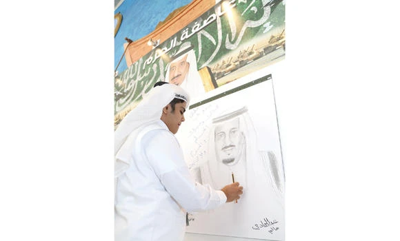 Students send messages of support to soldiers