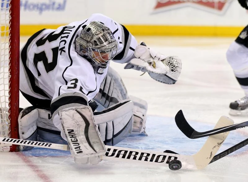Quick, Kings top Rangers again in Cup rematch