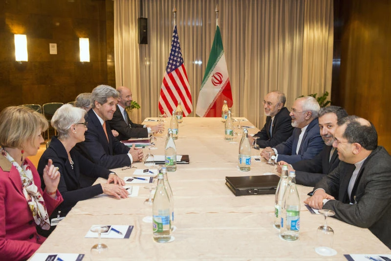 Kerry, Iran FM in new nuclear talks