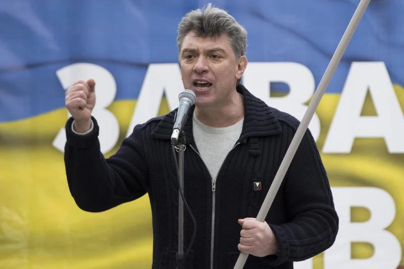 Russian opposition bids farewell to slain Putin critic