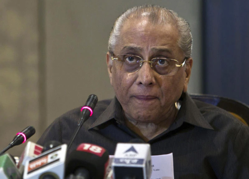 Dalmiya seals comeback as India board chief