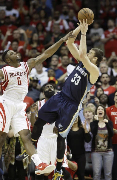 Gasol’s game winner lifts Grizzlies past Rockets