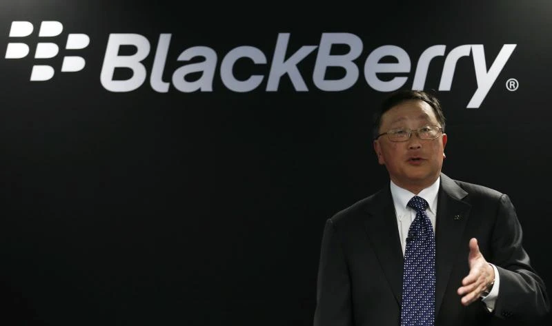 BlackBerry to offer 4 new phones, speeds shift to software