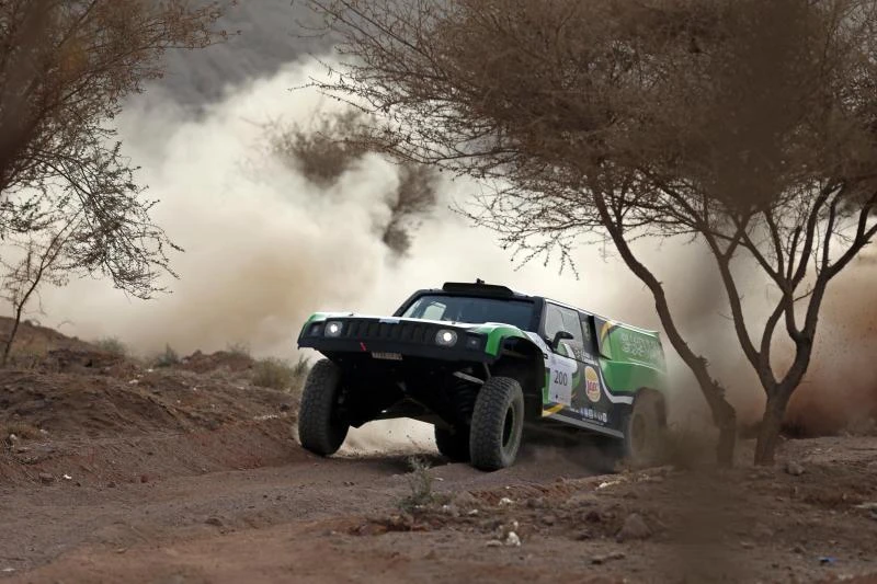 Al-Rajhi and Gottschalk storm into Hail Nissan Rally lead