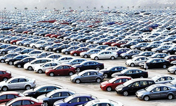 Car price: 14% fall seen