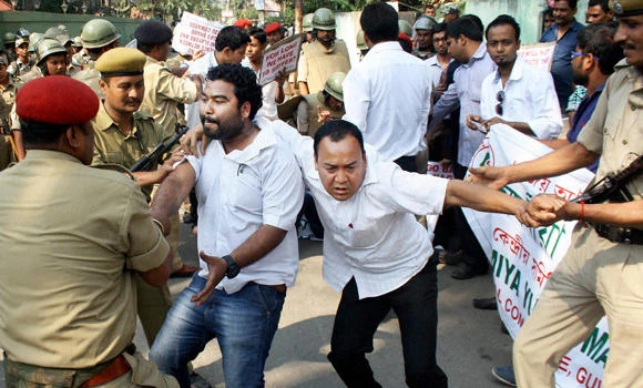 18 arrested in India after mob lynches rape suspect