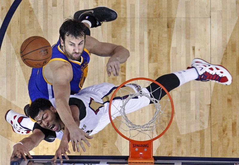 Pelicans near playoffs with win over Warriors