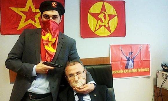 ‘Captors killed, prosecutor injured’ in Istanbul hostage shootout