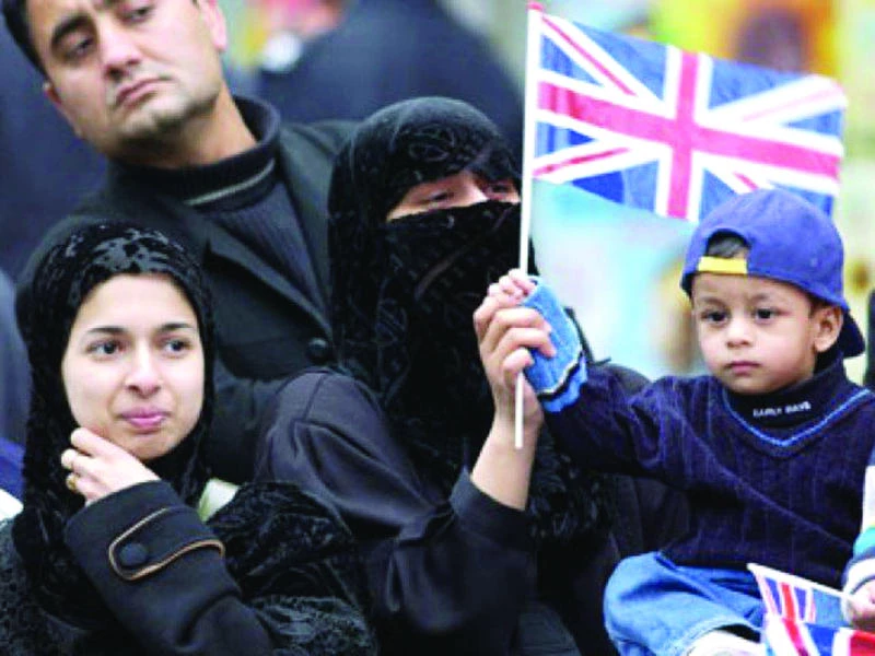 In election campaign, British Muslims feel the heat