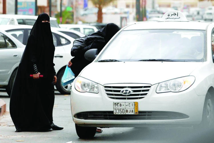 Law to curb taxis from roaming around town