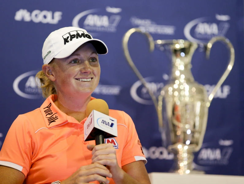 Mission Hills fan Lewis targets a third major win