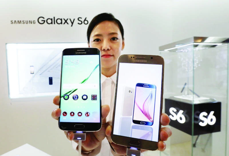 Samsung hopes to reverse dimming fortunes with Galaxy S6