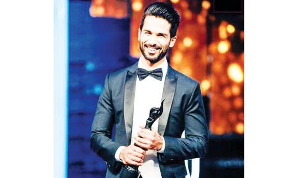 Shahid keeps wedding date under wraps