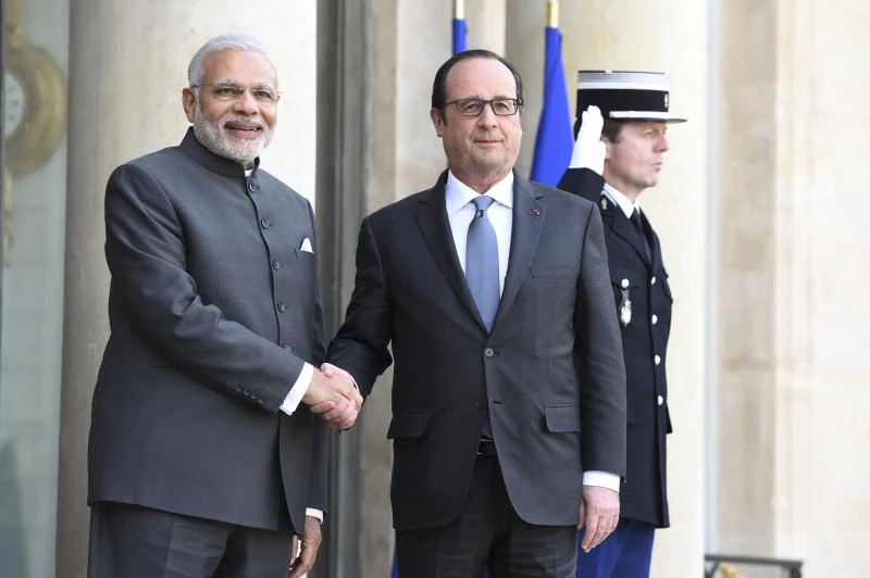 India orders 36 Rafale jets from France in historic deal