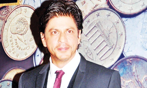 NRIs make me proud: Shah Rukh