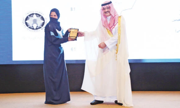 Crowning glory: Saudi girl designs mini-shemagh