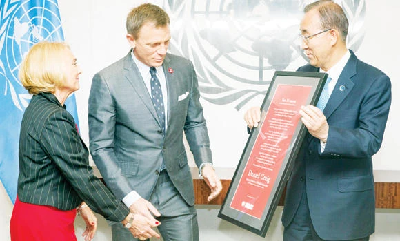 Daniel Craig gets ‘license to save’