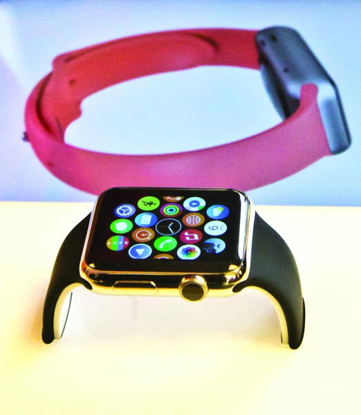 Six percent of US adults plan to buy Apple Watch, says poll