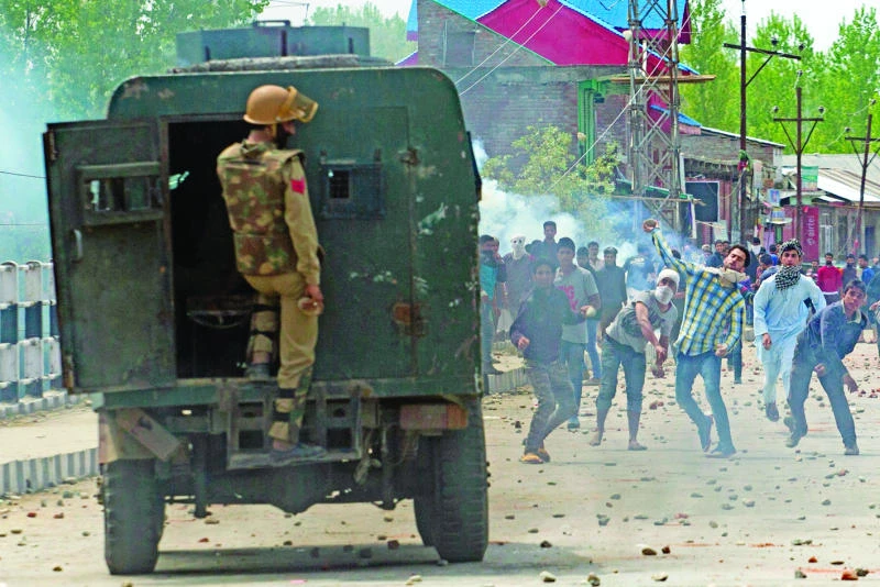 Protesters burn Indian flag in Pakistani Kashmir