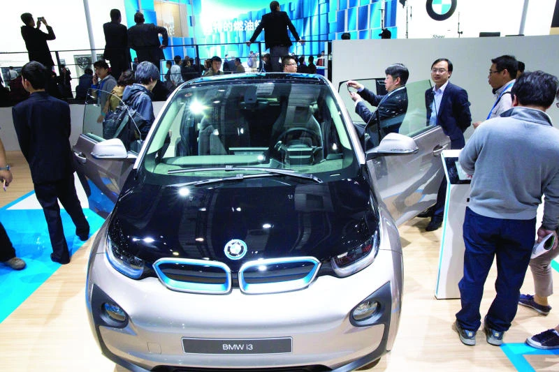 Global, Chinese automakers debut new car models