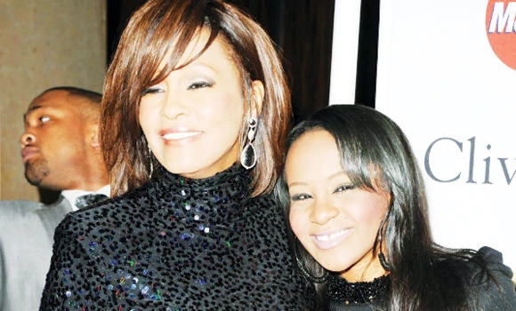 Bobbi Kristina out of coma, still unresponsive